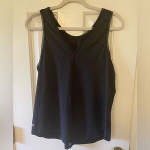 Lululemon black V neck tank mesh trim size 4 (estimated)